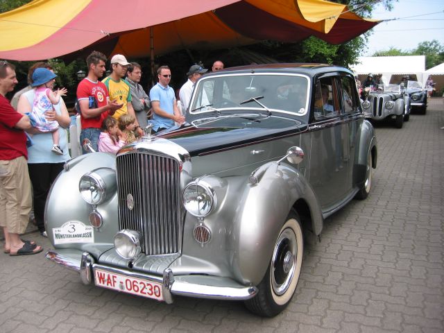 image003.jpg